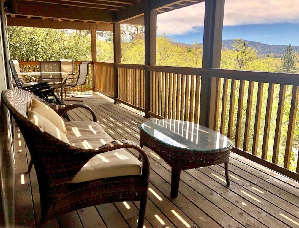 Modern 6 Bedroom Retreat, Stunning Lake Views, Close To Village! Лейк-Эрроухед Экстерьер фото